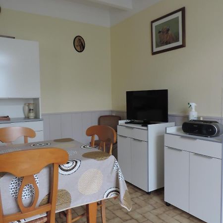 Gite De L'Aubree 17 Puy-du-Lac Exterior foto